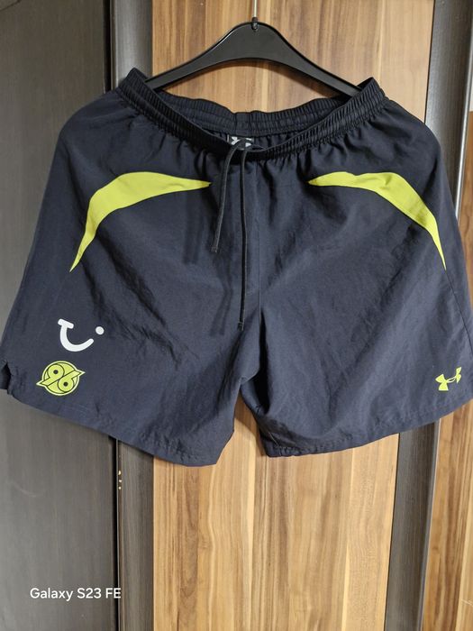 Spodenki krotkie męskie Under Armour rozmiar M stan idealny