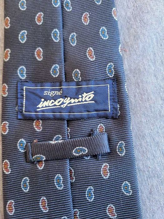 Gravata Incognito