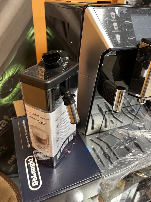 Ekspres do kawy Delonghi PrimaDonna Class wysoki model