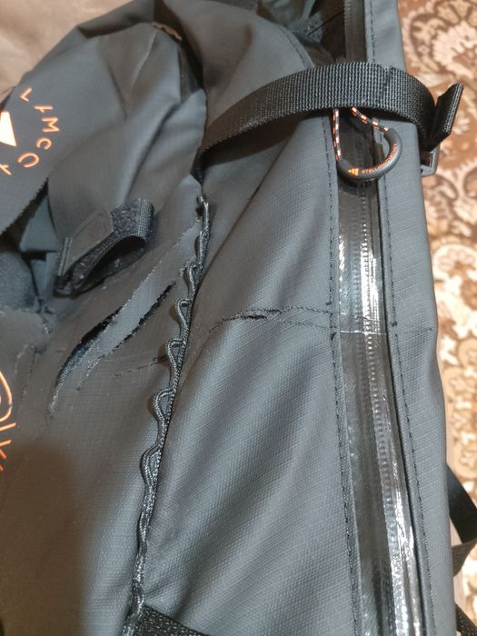 Продам великий рюкзак оригінал Адідас, але...