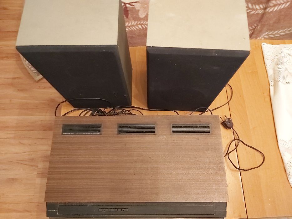 Kolumny Unitra PRL sprawne