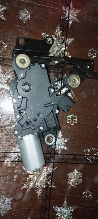 Продам дворники BMW 520 E61