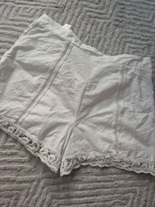 Białe bawełniane Boboho spodenki,Zara,r.XL/2XL