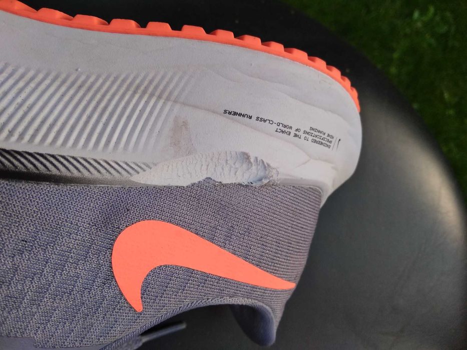 NIKE AIR ZOOM Pegasus biegowe, oddające energię 39