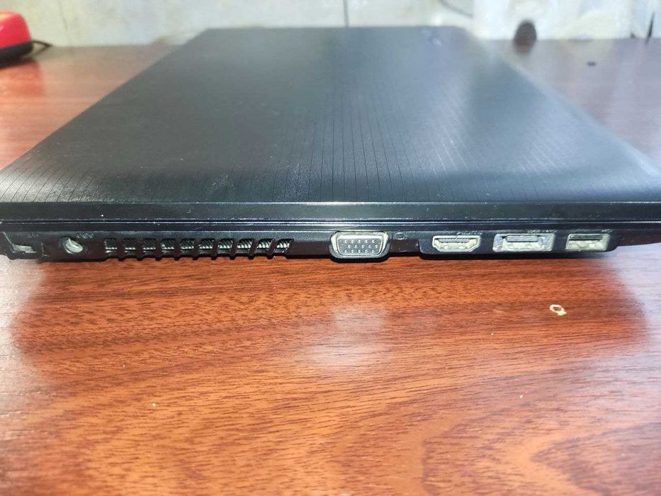 ноутбук Lenovo b575