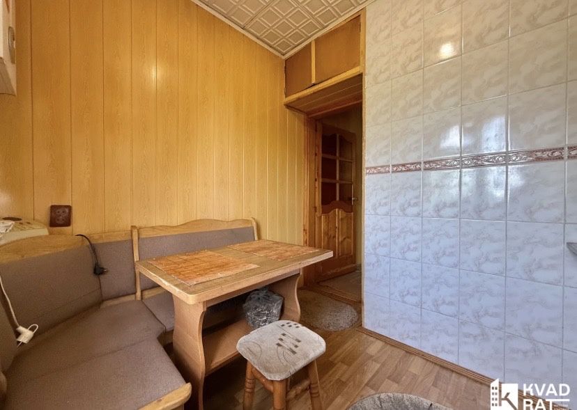 Продається світла 2 кімнатна квартира з індивідуальним опаленням