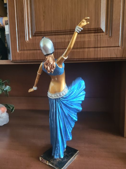 Статуетка Східна танцівниця