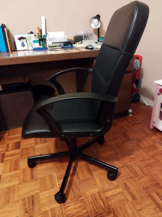 Office Desk with Chair64309818548097124