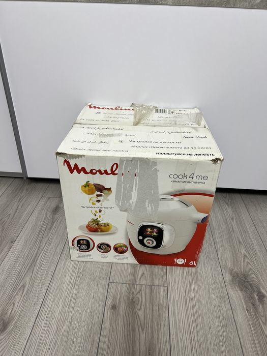 Мультиварка-скороварка MOULINEX Cook4Me CE7011