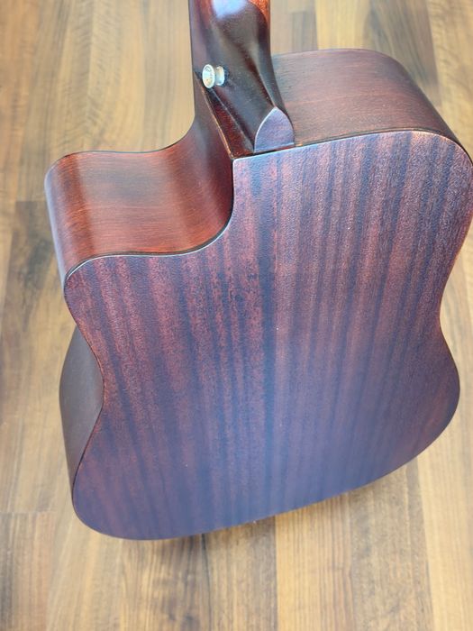 Guitarra Harley Benton Delta Blues DCE