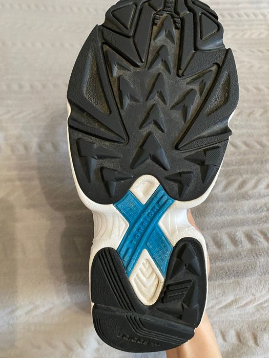 Buty Adidas Falcon W (aktualne)