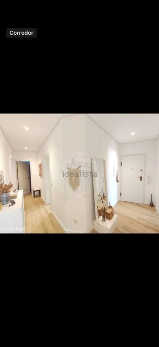 Quarto para alugar nos Anjos