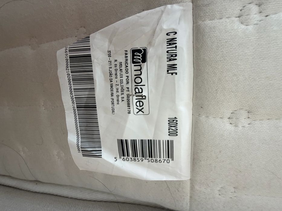 Cama de casal com colchao Molaflex Natura