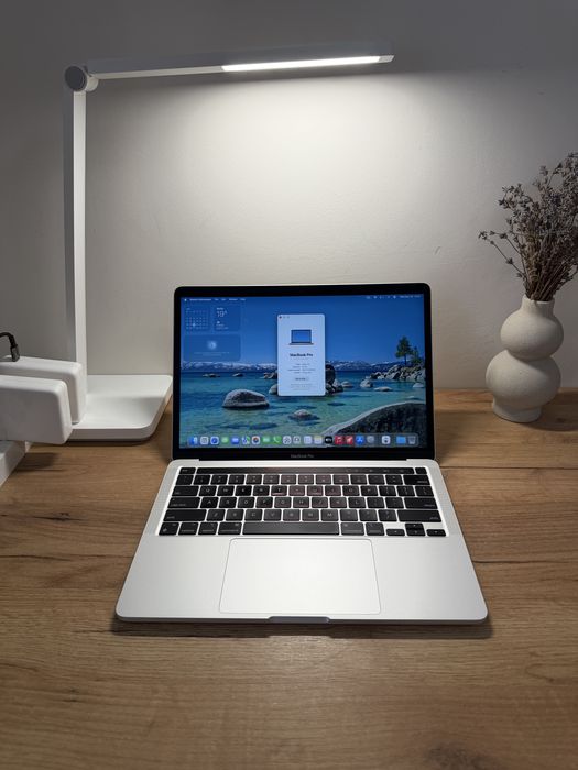 MacBook Pro 13 2020 M1 16Gb RAM 512Gb SSD Silver