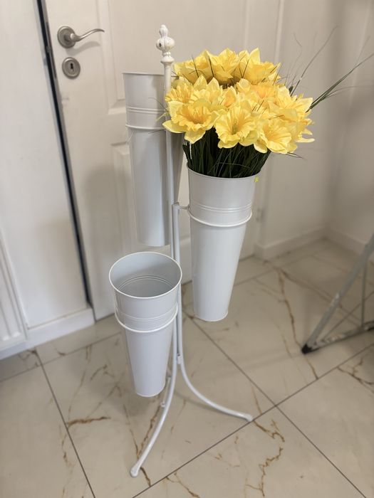 Kwietnik stojak na kwiaty