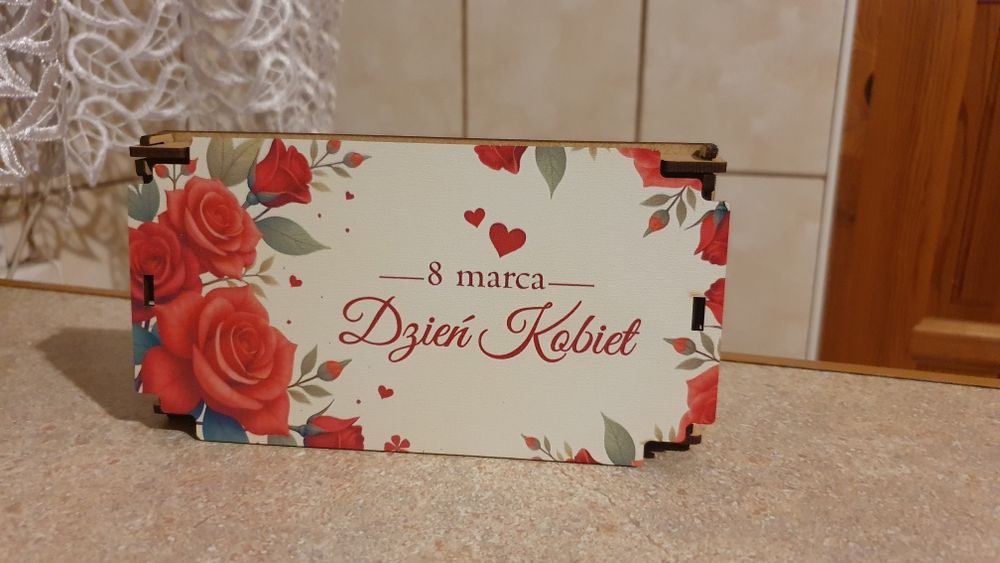 Pudelko prezentowe drewniane pamiątka na czekoladę