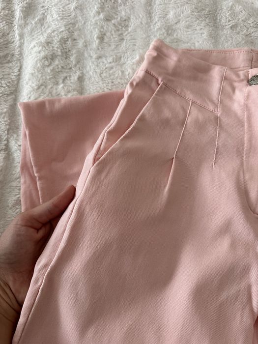 Рожеві джинси slim fit на високій посадці