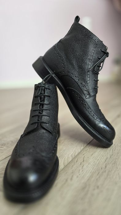 BALLY Чоловічі ботинки зі шкіри скату (44 розмір, US 11 ,5)