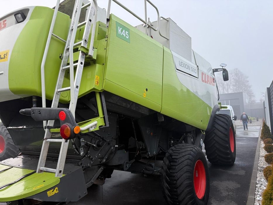 CLAAS Lexion 580 2008 р.в.+жатка V900 зернозбиральний комбайн