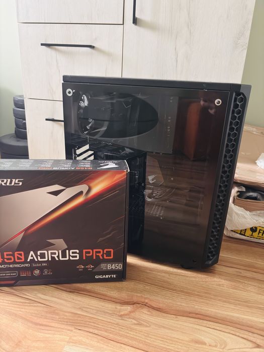 komputer Ryzen 7 2700, 32 Gb pamieci RAM AORUS B450 Pro