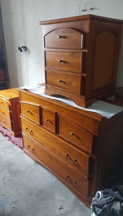 Cómoda grande feito á mão