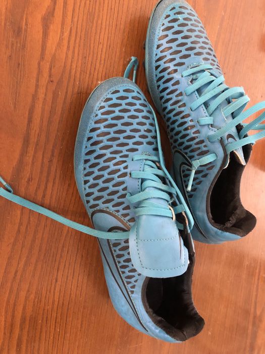 Sapatilhas futebol NiKE Tamanho 40