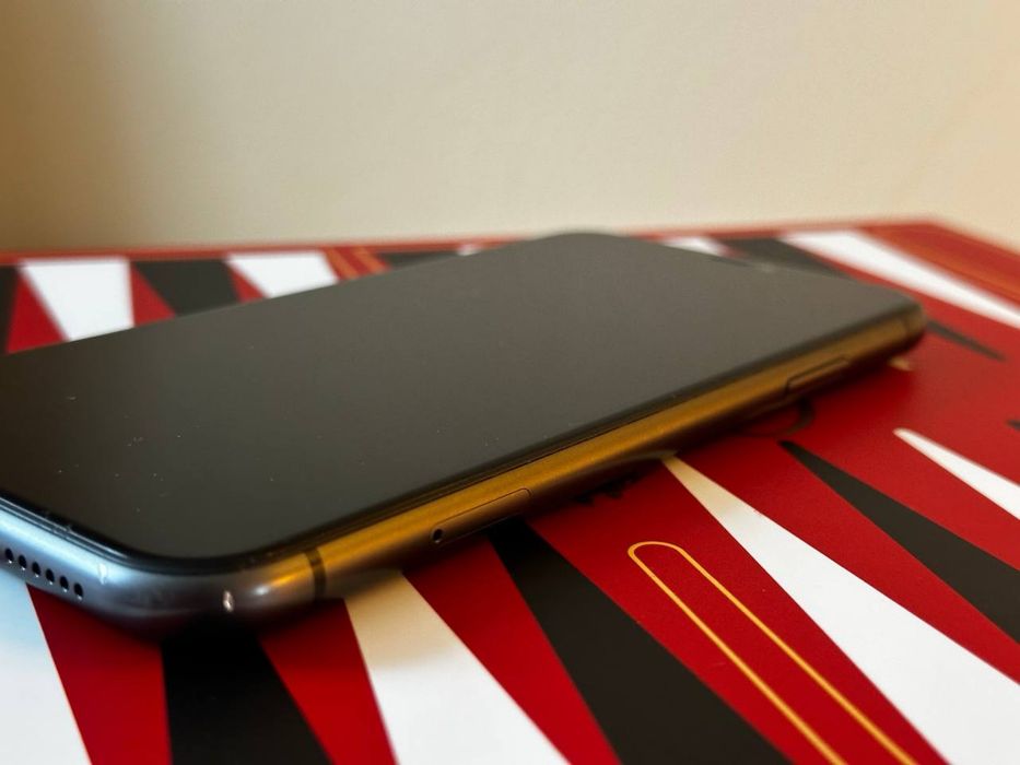 Продам телефон, айфон 11