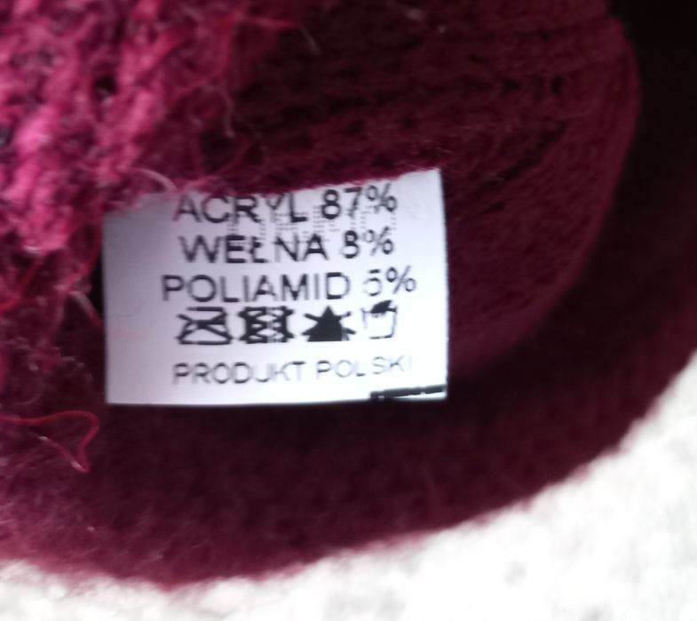 Czapka bodrowa z srebną broszką