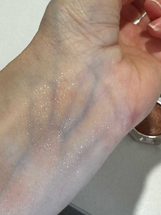 Хайлайтер для тіла та обличчя Fenty Beauty by Rihanna Diamond