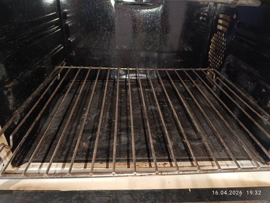 Продам электро духовку Кристал