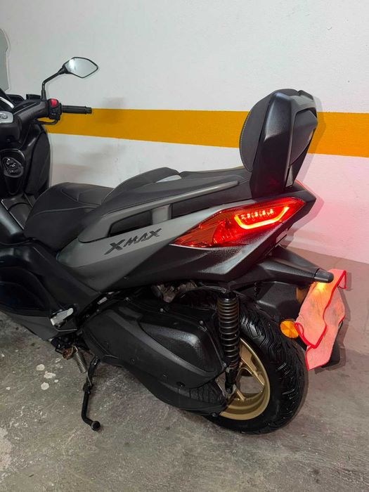 Yamaha X max 300 tech max