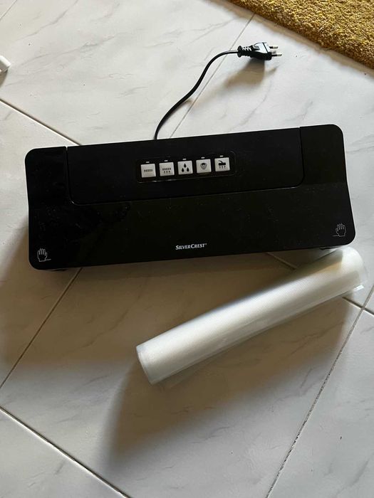 Máquina de vácuo SilverCrest para conservação de alimentos