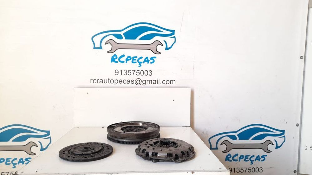 KIT EMBRAIAGEM ORIGINAL LUK | REF. 415055210 124052310 | BMW SERIE 1