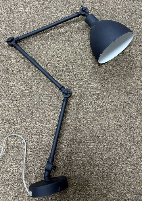 Industrialna lampa czarna