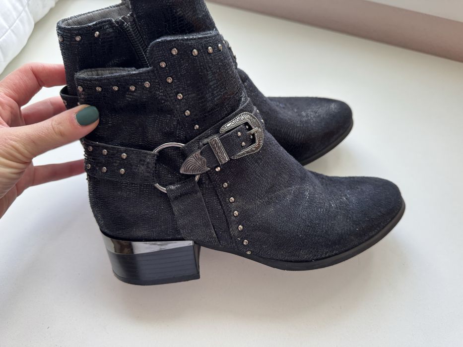 Нові сапожки 38 розмір