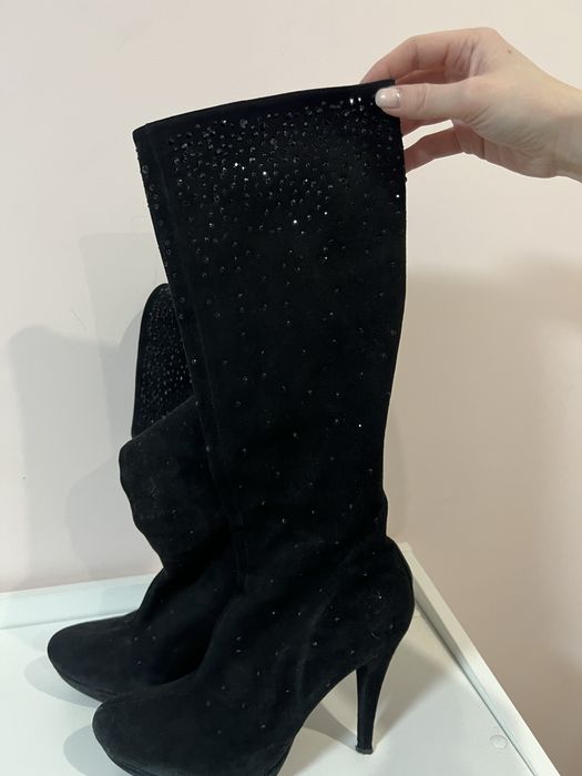 Замшеві високі сапоги в каміннях 38р на молнії