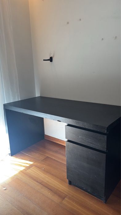 Secretária Preta com Gavetas para Escritório ou Quarto