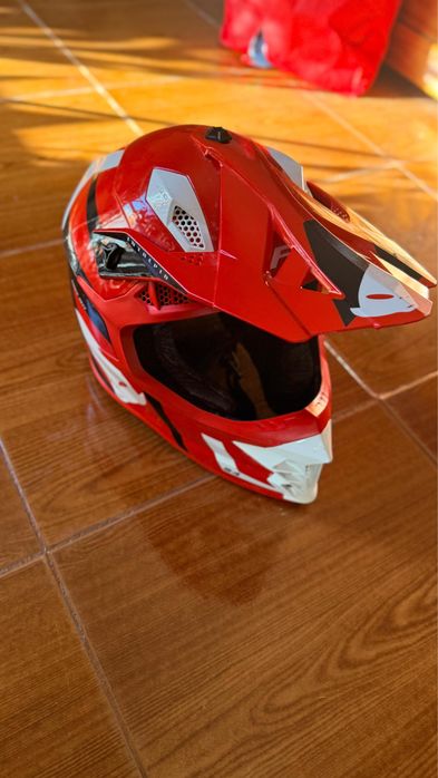 Capacete Motocross UFO tamanho M