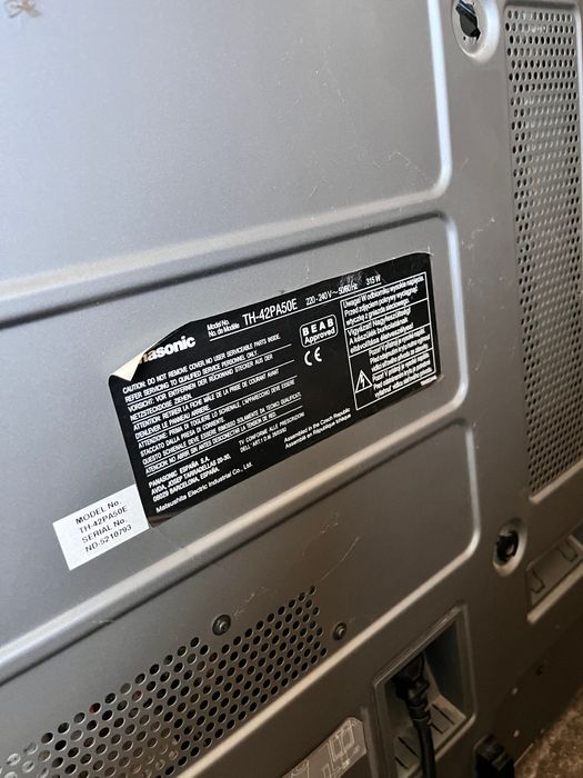 Telewizor Panasonic th42pa50e 42cale