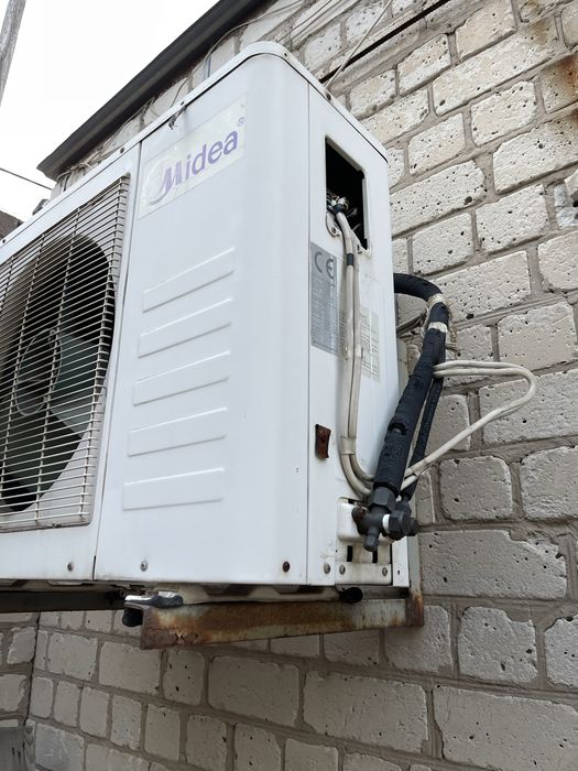 Кондиционер Midea 30
