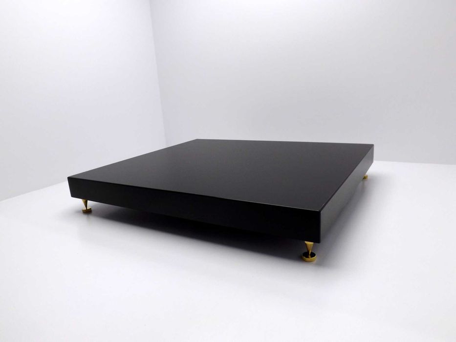 Nowa platforma podstawa pod gramofon na regulowanych kolcach