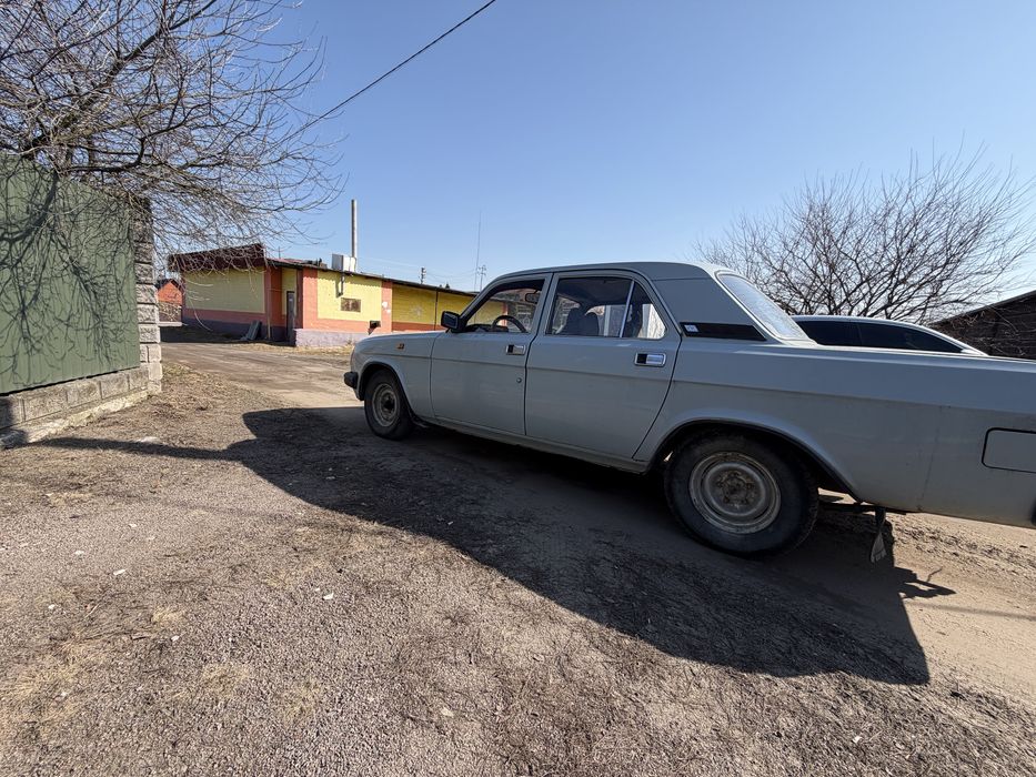 Газ -31029 легковий седан  газ волга