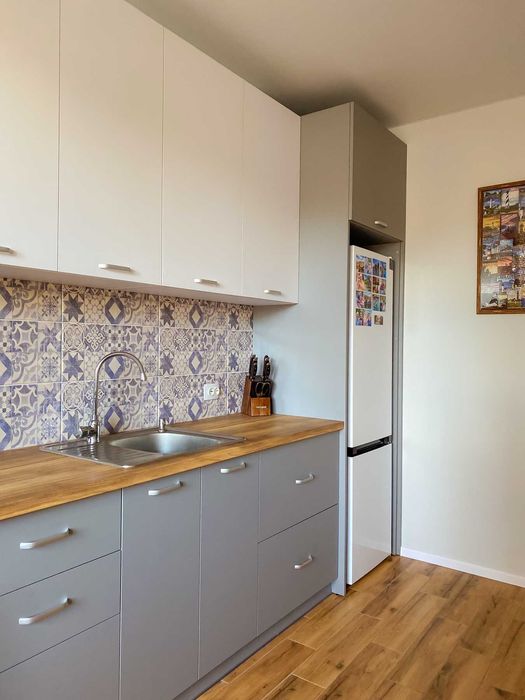 Терміново! Рауш біля Агори 1к з новим ремонтом та меблями!