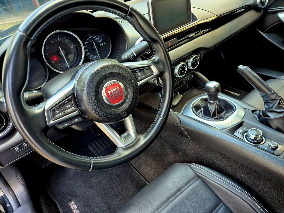 Fiat 124 Spider 1.4 T Multiair Lusso Europa Limited
