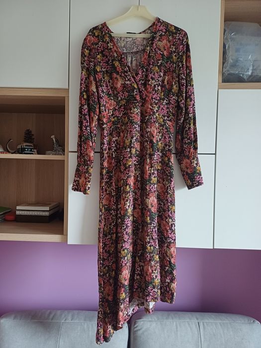 Czerwona sukienka w kwiaty rozmiar S 36 Orsay