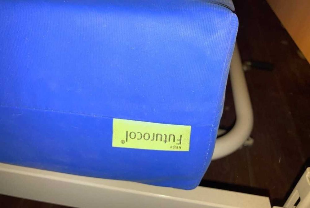 Cama articulada e colchão antiescaras