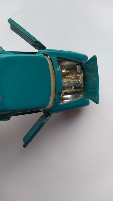 Модель машинки Mercedes
