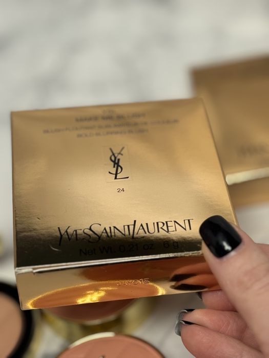 Рум'яна Yves Saint Laurent 24