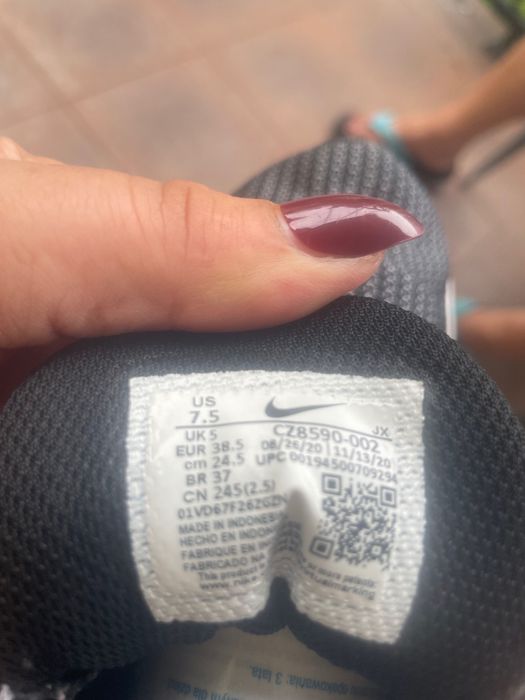 Nike Revolution buty