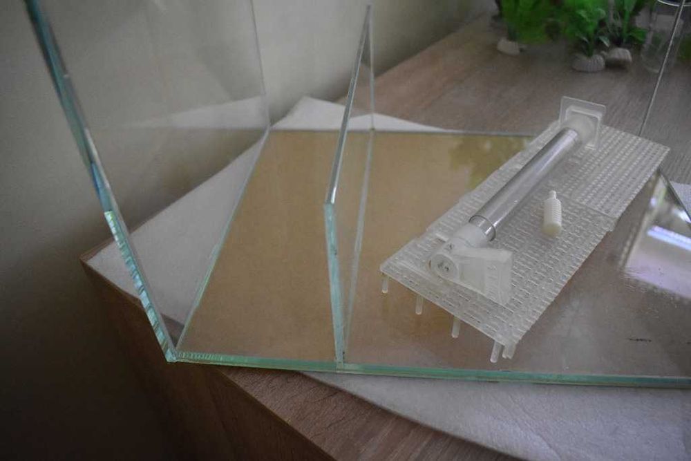 Akwarium OptiWhite 29x38x35 dno Float + filtr Ista